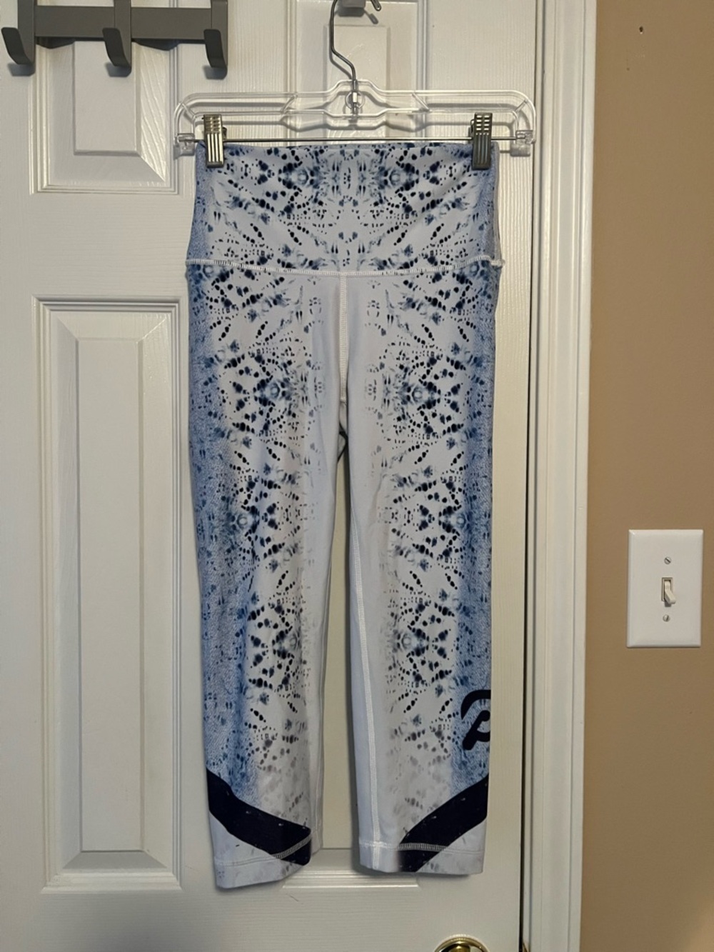 Wear It To Heart Peloton Women’s High-Waist Blue Patterned Leggings